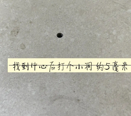重庆县瓷砖空鼓维修公司专业解答在瓷砖铺贴过程中，如果砂料搅拌不均匀，将会带来以下问题